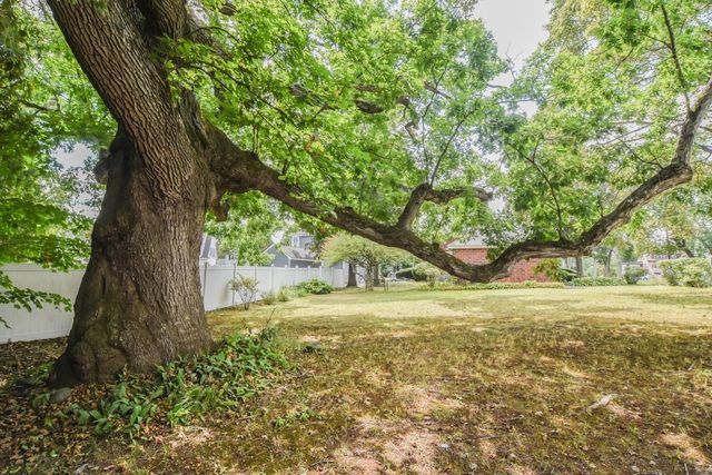 12 Houston Ave, Methuen, MA 01844