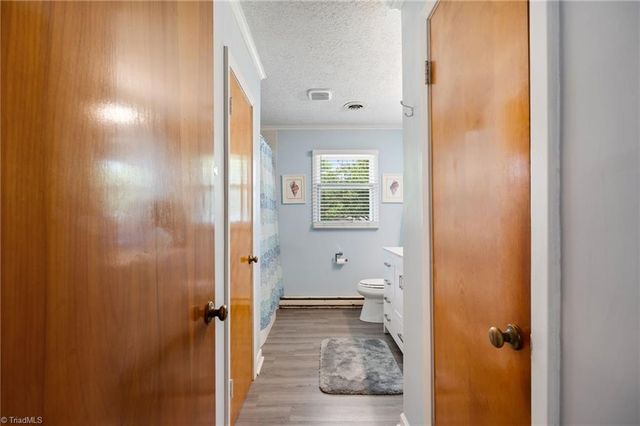 116 Lakeview Circle, Thomasville, NC 27360