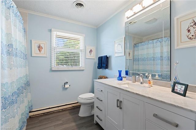 116 Lakeview Circle, Thomasville, NC 27360