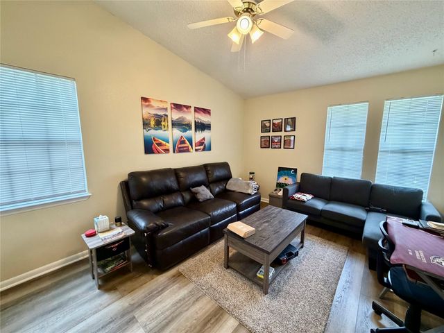 800 Terrell Hill DR, Austin, TX 78704