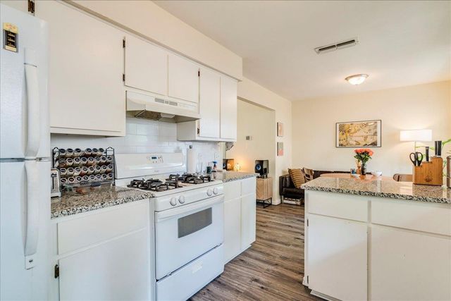 800 Terrell Hill DR, Austin, TX 78704