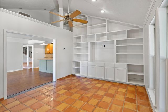 318 Lakeshore Drive, El Lago, TX 77586