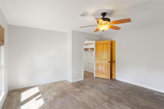 318 Lakeshore Drive, El Lago, TX 77586
