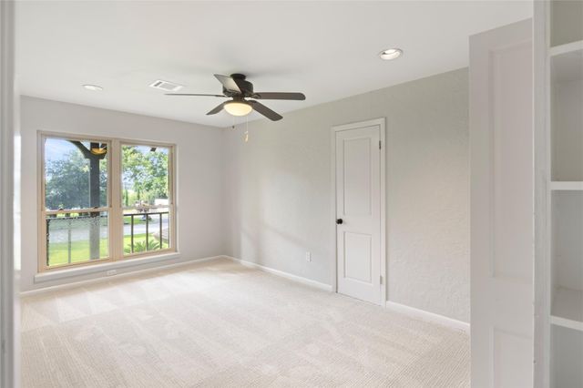 318 Lakeshore Drive, El Lago, TX 77586
