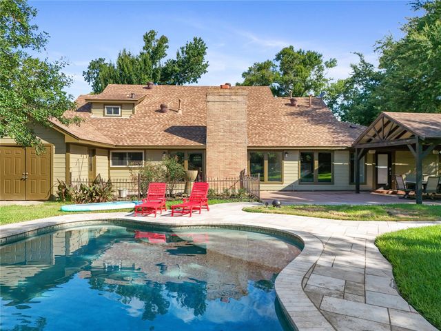 318 Lakeshore Drive, El Lago, TX 77586