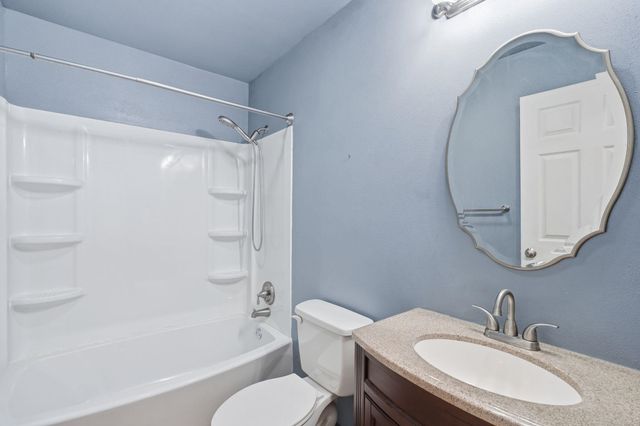 6840 N Oxford Ln, Spokane, WA 99208