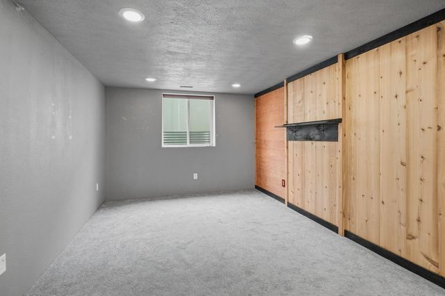6840 N Oxford Ln, Spokane, WA 99208