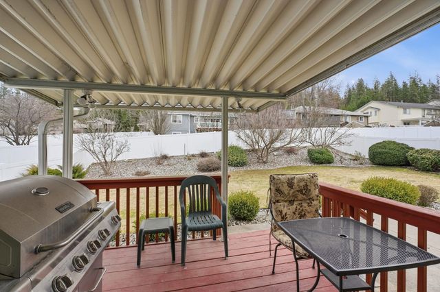 6840 N Oxford Ln, Spokane, WA 99208