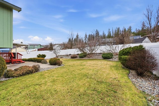 6840 N Oxford Ln, Spokane, WA 99208