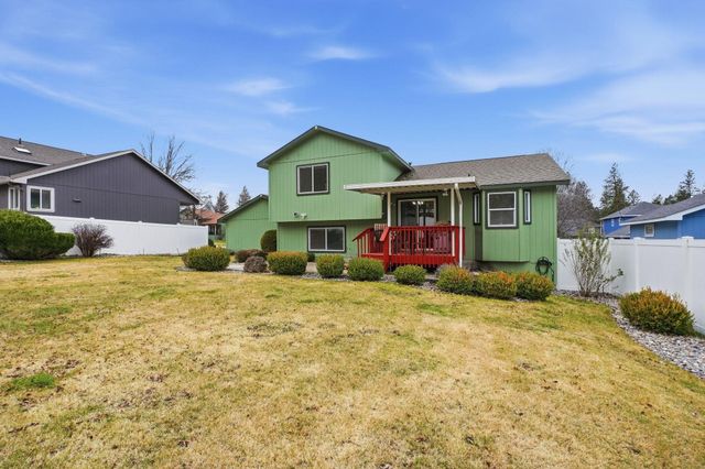 6840 N Oxford Ln, Spokane, WA 99208