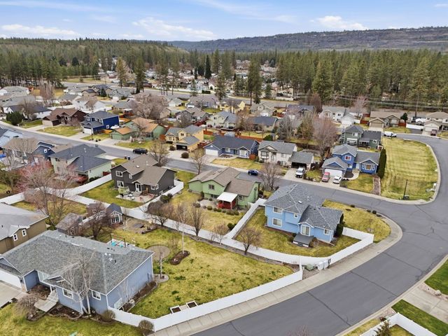6840 N Oxford Ln, Spokane, WA 99208