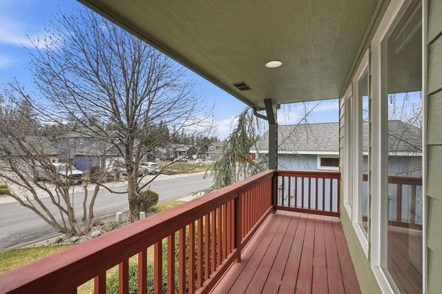 6840 N Oxford Ln, Spokane, WA 99208