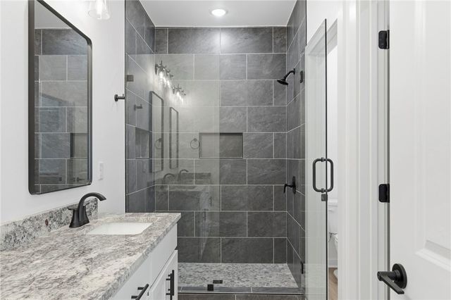 16 Burwell Drive, Bella Vista, AR 72714