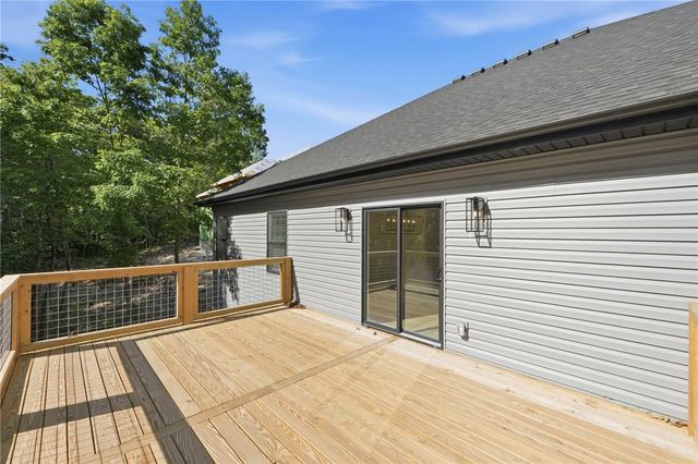16 Burwell Drive, Bella Vista, AR 72714