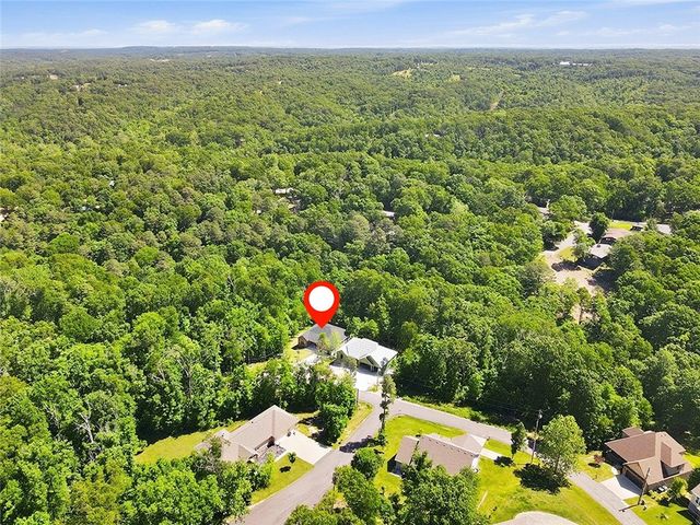 16 Burwell Drive, Bella Vista, AR 72714