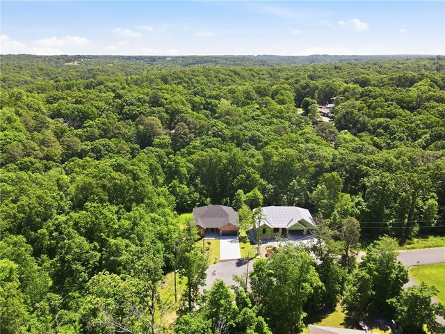 16 Burwell Drive, Bella Vista, AR 72714