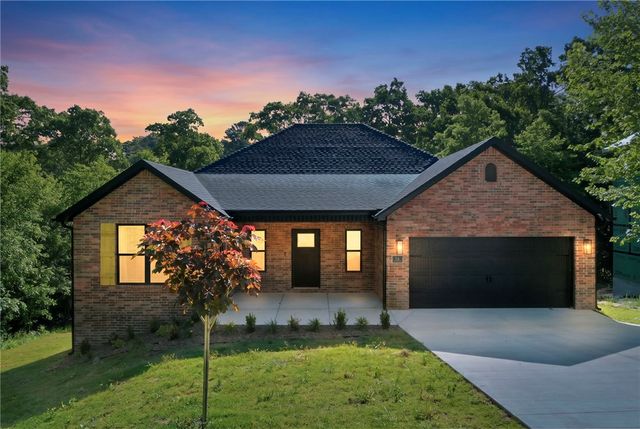16 Burwell Drive, Bella Vista, AR 72714