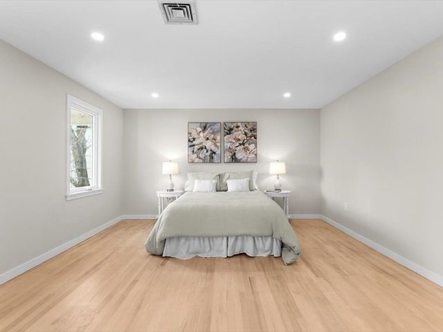 65 Eliot St, Natick, MA 01760