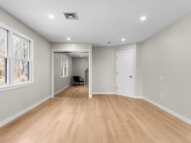 65 Eliot St, Natick, MA 01760