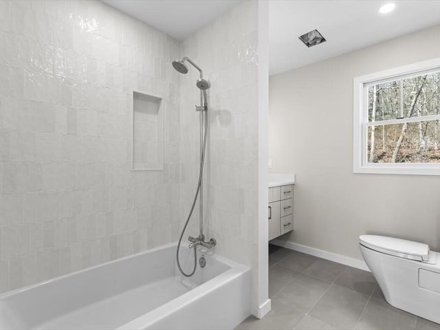 65 Eliot St, Natick, MA 01760