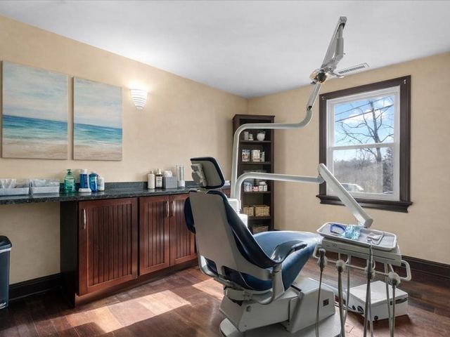 65 Eliot St, Natick, MA 01760