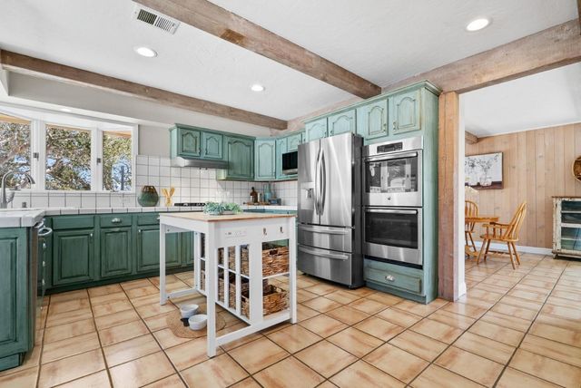 3225 Hillman Lane, Royal Oaks, CA 95076