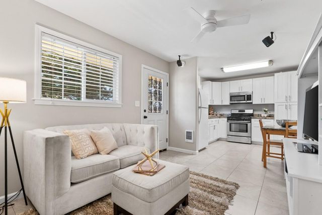 3225 Hillman Lane, Royal Oaks, CA 95076