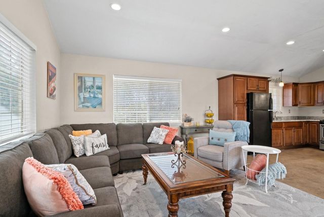 3225 Hillman Lane, Royal Oaks, CA 95076