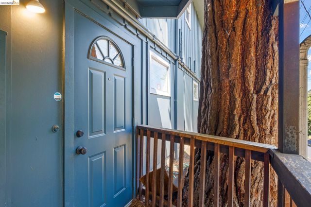 2647 Monterey Blvd, Oakland, CA 94602