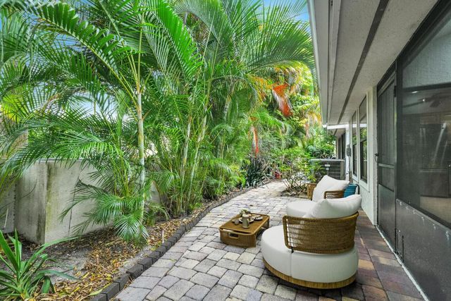 444 Coral Cove Drive, Juno Beach, FL 33408