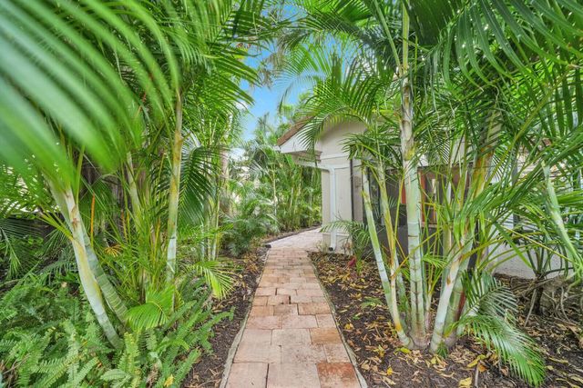 444 Coral Cove Drive, Juno Beach, FL 33408