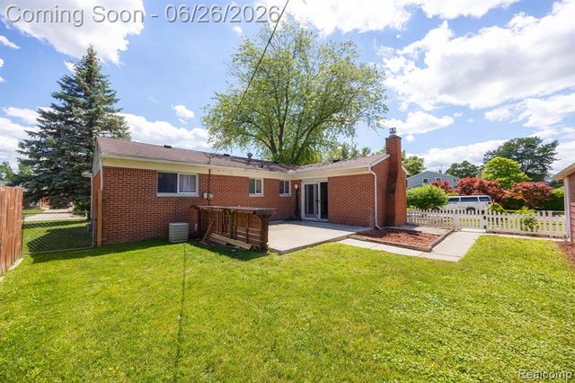 15724 Leader Street, Taylor, MI 48180