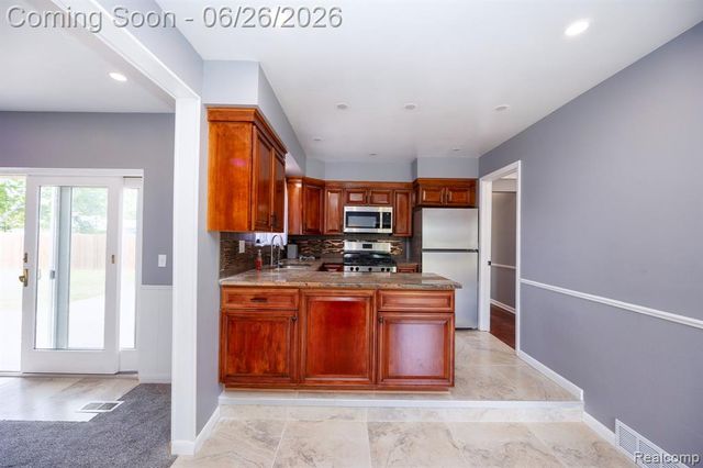 15724 Leader Street, Taylor, MI 48180