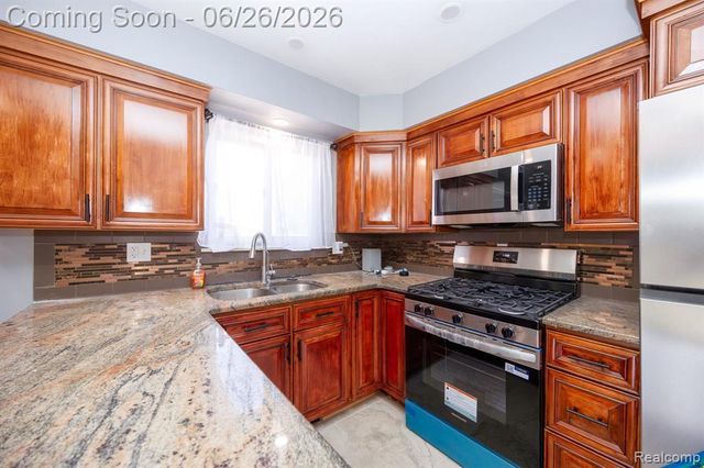 15724 Leader Street, Taylor, MI 48180