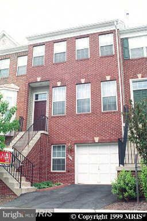 2517 WOODROW WILSON DR, Herndon, VA 20171