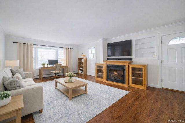 77 Lawson Avenue, East Rockaway, NY 11518