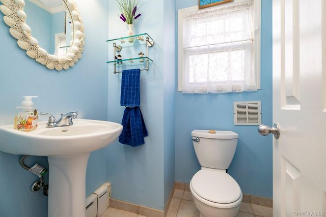 77 Lawson Avenue, East Rockaway, NY 11518