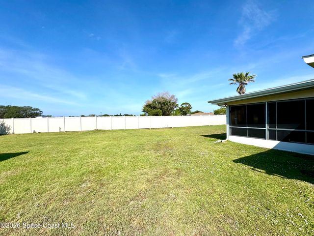 462 Port Malabar Boulevard NE, Palm Bay, FL 32905