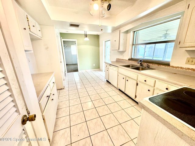 462 Port Malabar Boulevard NE, Palm Bay, FL 32905