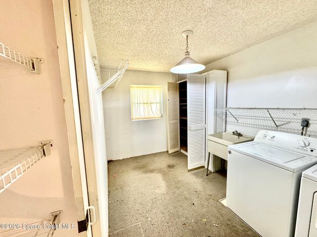 462 Port Malabar Boulevard NE, Palm Bay, FL 32905