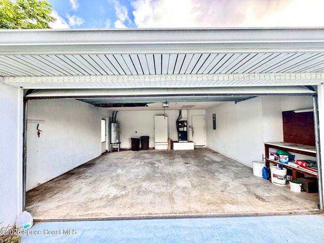 462 Port Malabar Boulevard NE, Palm Bay, FL 32905