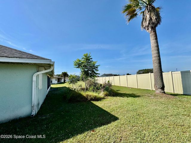 462 Port Malabar Boulevard NE, Palm Bay, FL 32905