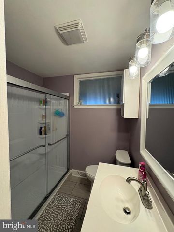 25 MAPLE AVE, Hatboro, PA 19040