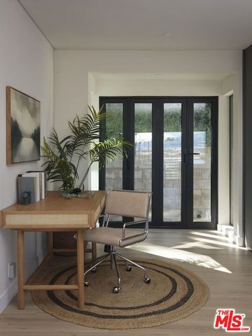 4100 Don Diablo Drive, Los Angeles, CA 90008