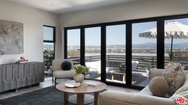 4100 Don Diablo Drive, Los Angeles, CA 90008