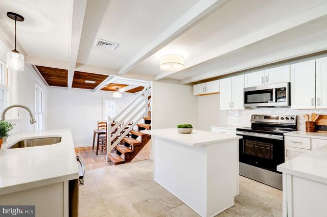 203 MENG RD, Schwenksville, PA 19473