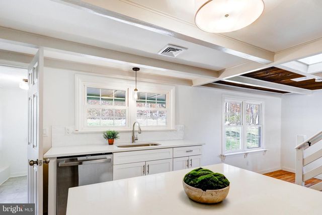 203 MENG RD, Schwenksville, PA 19473