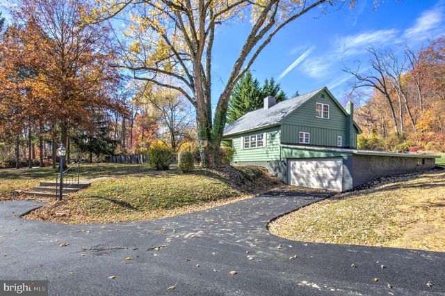 203 MENG RD, Schwenksville, PA 19473