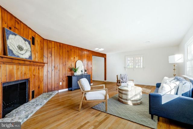 203 MENG RD, Schwenksville, PA 19473