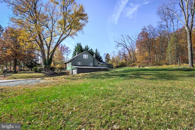 203 MENG RD, Schwenksville, PA 19473